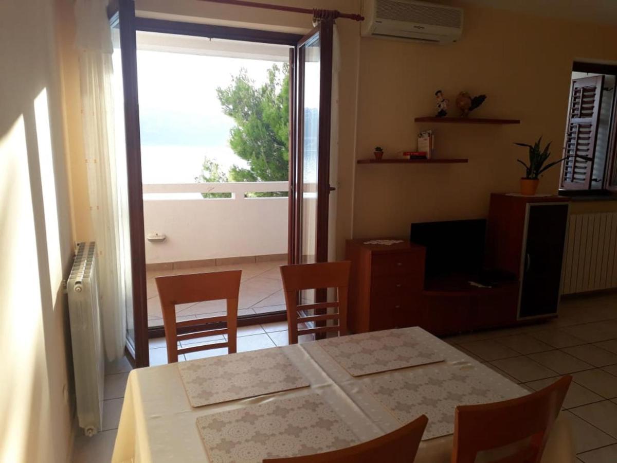 Ariela At The Beach Apartment Stara Novalja Ngoại thất bức ảnh